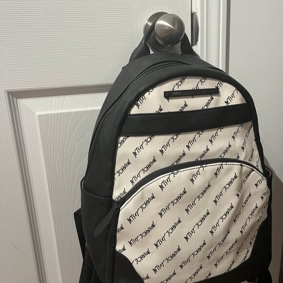 GREAT CONDITION~Betsey Johnson Backpack - Picture 10 of 10